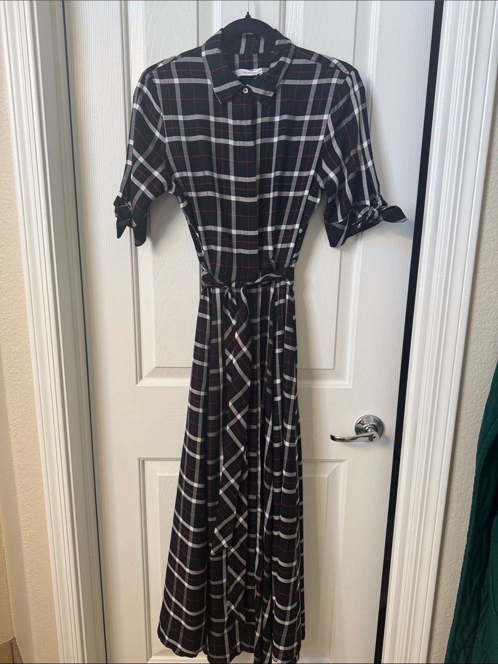 Calvin Klein Plaid Black Maxi Shirtdress with Tie Waist and Tie Sleeves